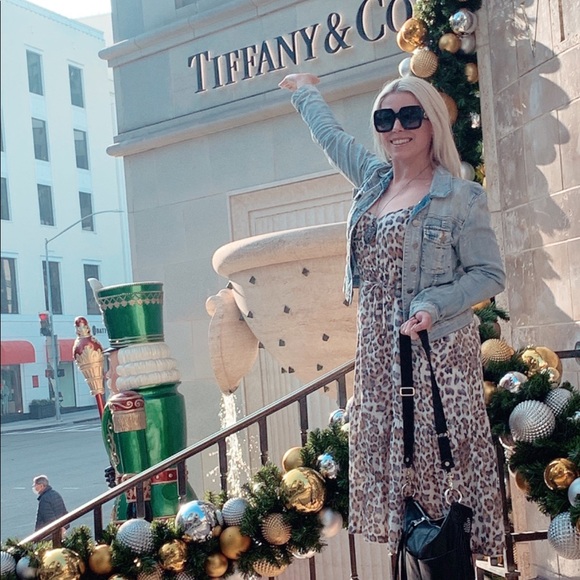 Meet your Posher, Tiffany - Picture 6 of 10